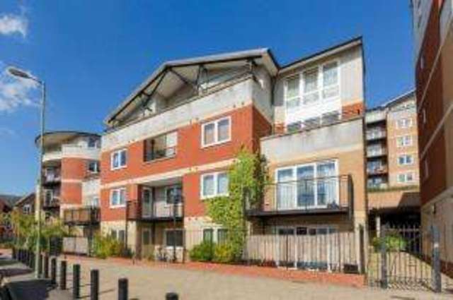  Image of 3 bedroom Flat for sale in Penn Place Northway Rickmansworth WD3 at Northway Rickmansworth Rickmansworth, WD3 1QF