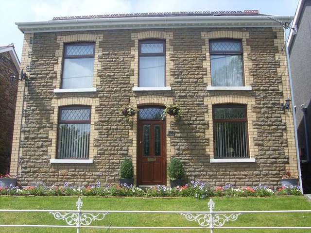  Image of 3 bedroom Detached house for sale in Penywern Road Ystalyfera Swansea SA9 at Penywern Road Ystalyfera Swansea, SA9 2NH