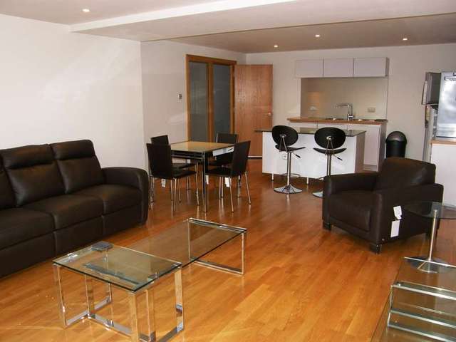  Image of 2 bedroom Apartment to rent in Queens Road Reading RG1 at Queens Road  Reading, RG1 4QE