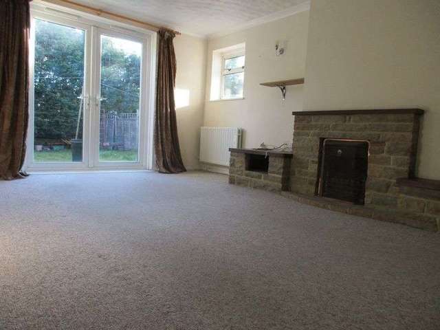  Image of 1 bedroom Property to rent in Raglan Avenue Worthing BN13 at Raglan Avenue  Worthing, BN13 2AW