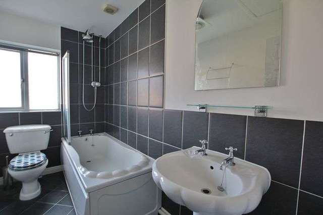  Image of 2 bedroom Semi-Detached house to rent in Rainswood Close Kingswood Hull HU7 at Rainswood Close Kingswood Hull, HU7 3EW