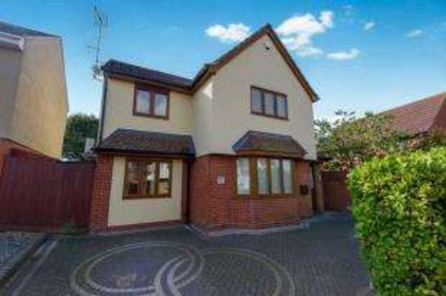  Image of 4 bedroom Detached house for sale in Langham Drive Rayleigh SS6 at Rayleigh Essex Rayleigh, SS6 9TL