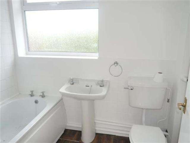  Image of 3 bedroom Detached house for sale in Reedings Road Barrowby Grantham NG32 at Barrowby, NG32 1AU