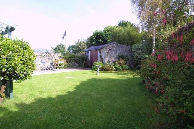  Image of 4 bedroom Semi-Detached house for sale in Rhedyw Road Llanllyfni Caernarfon LL54 at Rhedyw Road  Caernarfon, LL54 6SG
