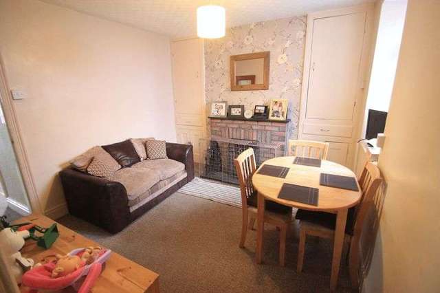  Image of 3 bedroom Semi-Detached house for sale in Rhosgadfan Rhosgadfan Caernarfon LL54 at Caernarfon, LL54 7LA