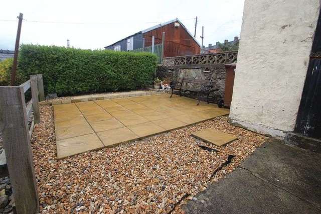  Image of 3 bedroom Semi-Detached house for sale in Rhosgadfan Rhosgadfan Caernarfon LL54 at Caernarfon, LL54 7LA