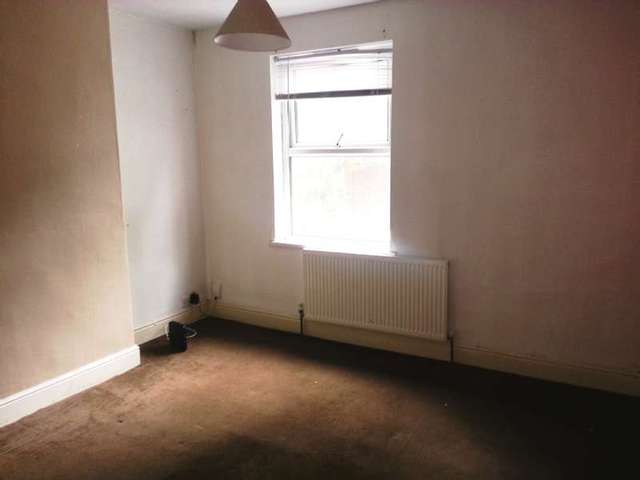  Image of 3 bedroom Terraced house to rent in Richards Street Darlaston Wednesbury WS10 at Wednesbury, WS10 8AL