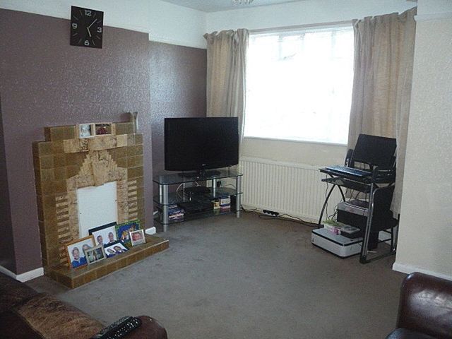  Image of 2 bedroom Terraced house for sale in Richmond Avenue Feltham TW14 at Richmond Avenue  Bedfont, TW14 9SG