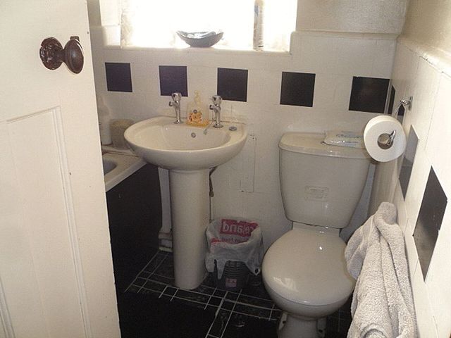  Image of 2 bedroom Terraced house for sale in Richmond Avenue Feltham TW14 at Richmond Avenue  Bedfont, TW14 9SG