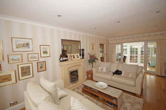  Image of 5 bedroom Detached house for sale in Ridge Way High Wycombe HP13 at Ridge Way  High Wycombe, HP13 5BE