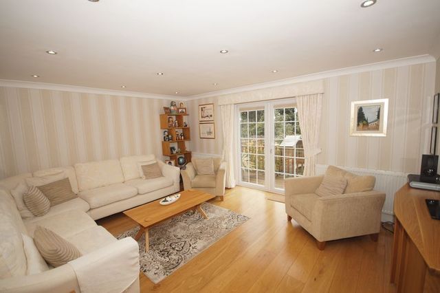  Image of 5 bedroom Detached house for sale in Ridge Way High Wycombe HP13 at Ridge Way  High Wycombe, HP13 5BE
