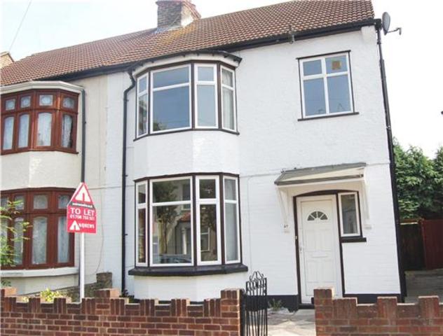  Image of 3 bedroom Semi-Detached house to rent in Kensington Road Romford RM7 at Essex, RM7 9DA