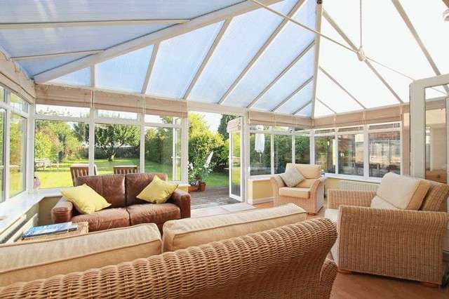 Image of 4 bedroom Property for sale in Elm Tree Gardens Romsey SO51 at Elm Tree Gardens  Romsey, SO51 5SU