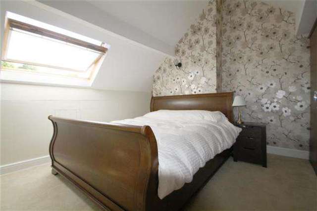  Image of 3 bedroom Terraced house for sale in Rose Bank Halifax HX2 at Warley Town, HX2 7DA
