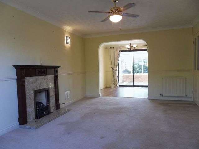  Image of 4 bedroom Detached house to rent in Vaga Crescent Ross-on-Wye HR9 at Vaga Crescent  Ross-On-Wye, HR9 7RQ