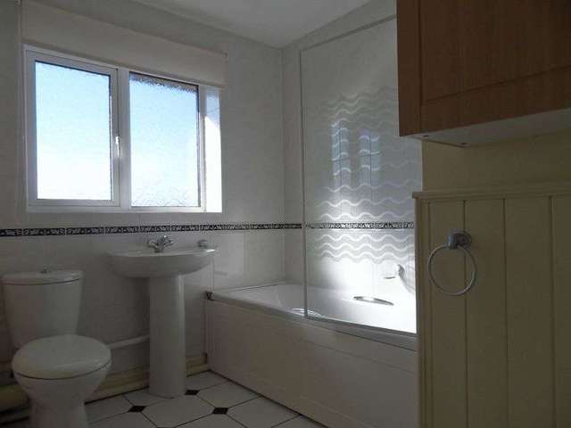  Image of 4 bedroom Detached house to rent in Vaga Crescent Ross-on-Wye HR9 at Vaga Crescent  Ross-On-Wye, HR9 7RQ