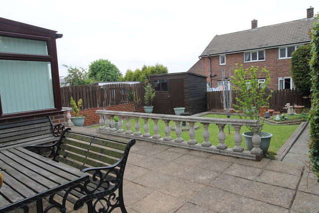  Image of 3 bedroom Semi-Detached house to rent in Rotherham Road Monk Bretton Barnsley S71 at Barnsley Carlton, S71 1UL