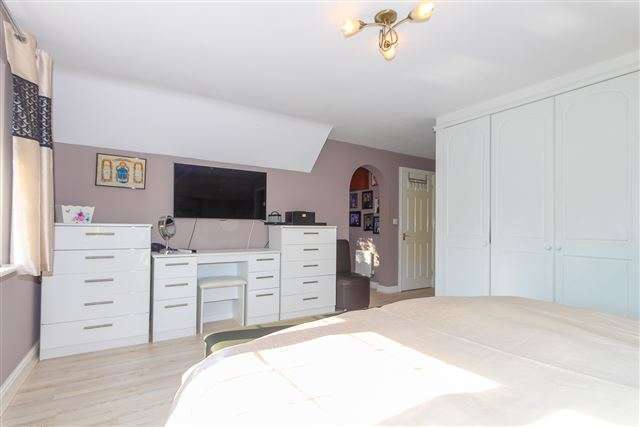  Image of 4 bedroom Detached house for sale in Royal Worcester Crescent Bromsgrove B60 at Royal Worcester Crescent  Bromsgrove, B60 2TR