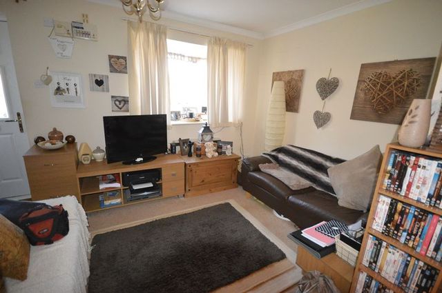  Image of 1 bedroom Detached house to rent in Rutland Avenue High Wycombe HP12 at Rutland Avenue  High Wycombe, HP12 3LG