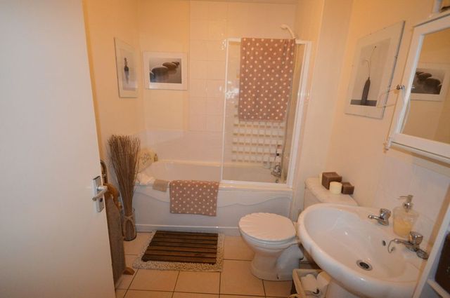  Image of 1 bedroom Detached house to rent in Rutland Avenue High Wycombe HP12 at Rutland Avenue  High Wycombe, HP12 3LG