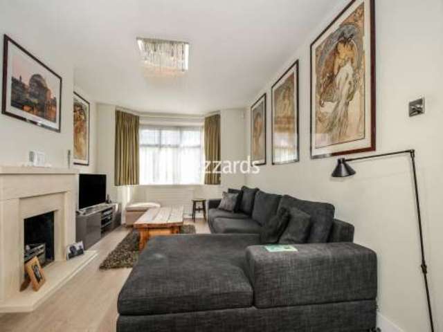  Image of 4 bedroom Detached house for sale in Rydal Gardens Hounslow TW3 at Hounslow, TW3 2JH