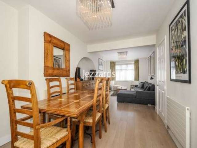  Image of 4 bedroom Detached house for sale in Rydal Gardens Hounslow TW3 at Hounslow, TW3 2JH