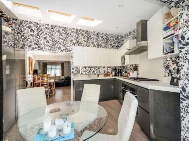  Image of 4 bedroom Detached house for sale in Rydal Gardens Hounslow TW3 at Hounslow, TW3 2JH