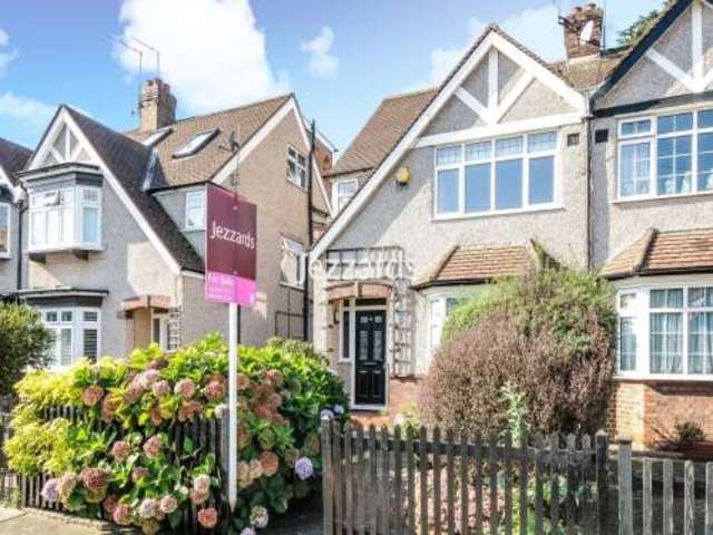  Image of 4 bedroom Detached house for sale in Rydal Gardens Hounslow TW3 at Hounslow, TW3 2JH