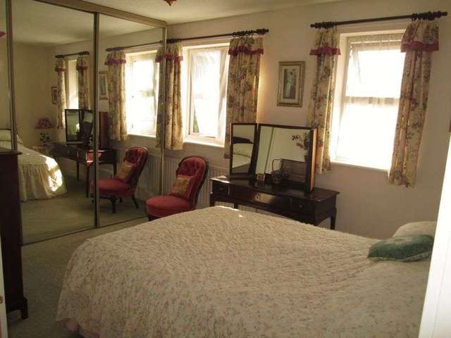  Image of 4 bedroom Detached house for sale in Sanders Close Braunston Daventry NN11 at Sanders Close  Braunston, NN11 7JW