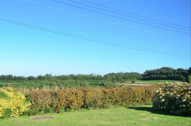  Image of 3 bedroom Bungalow for sale in Sandwich Road Ash Canterbury CT3 at Ash Canterbury Canterbury, CT3 2AH