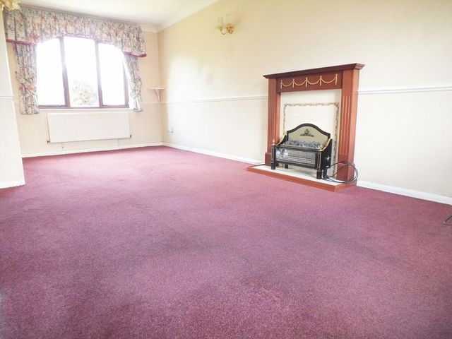  Image of 3 bedroom Semi-Detached house for sale in Saxon Way Horncastle LN9 at Saxon Way  Horncastle, LN9 6PR