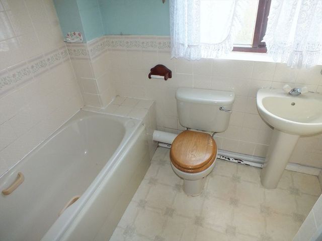  Image of 3 bedroom Semi-Detached house for sale in Saxon Way Horncastle LN9 at Saxon Way  Horncastle, LN9 6PR