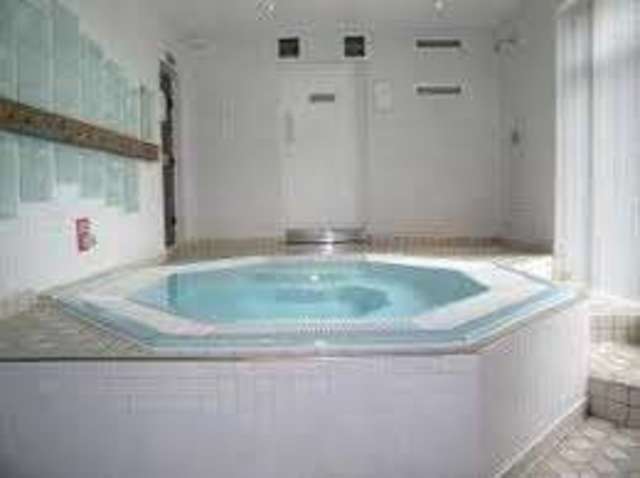  Image of 2 bedroom Flat for sale in Hutchings Street London E14 at 5 Hutchings Street  Canary Wharf, E14 8JX