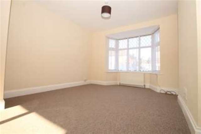  Image of 3 bedroom Detached house to rent in Sedgeway London SE6 at London, SE6 1JR