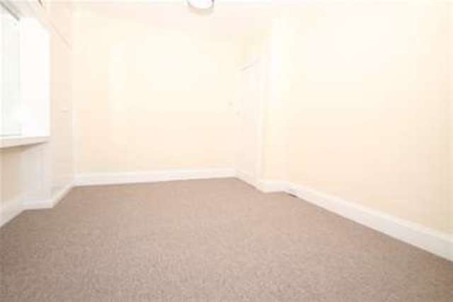 Image of 3 bedroom Detached house to rent in Sedgeway London SE6 at London, SE6 1JR