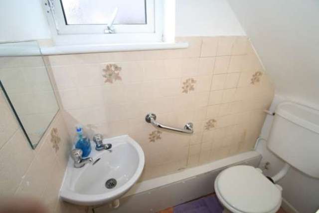  Image of 3 bedroom Detached house to rent in Shelfield Lane Rochdale OL11 at Rochdale OL11 5YD Rochdale, OL11 5YD