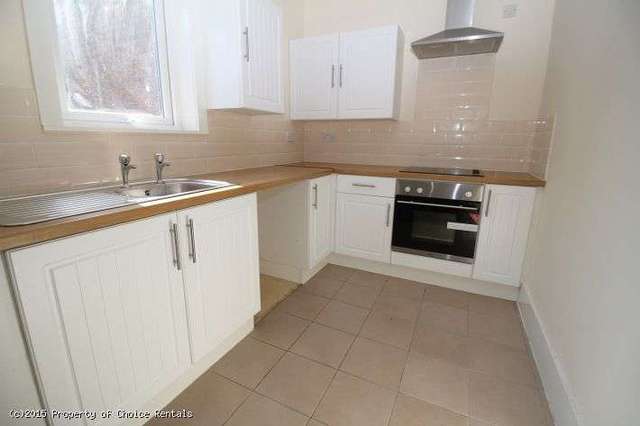  Image of 2 bedroom Flat to rent in Sherbourne Road Blackpool FY1 at Blackpool FY1 2PW Blackpool, FY1 2PW
