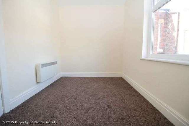  Image of 2 bedroom Flat to rent in Sherbourne Road Blackpool FY1 at Blackpool FY1 2PW Blackpool, FY1 2PW