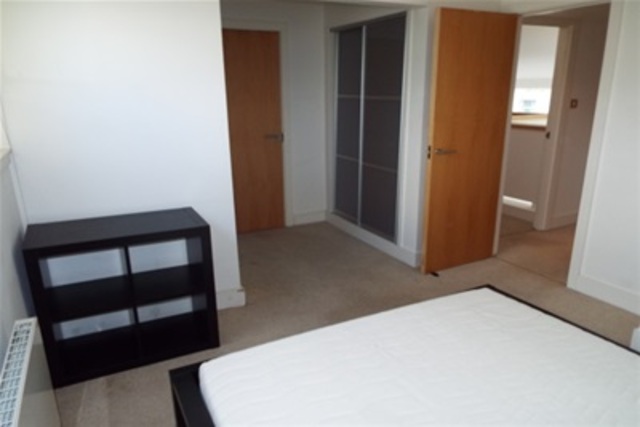  Image of 2 bedroom Flat to rent in Ingram Street Glasgow G1 at Merchant City Glasgow Glasgow, G1 1DW