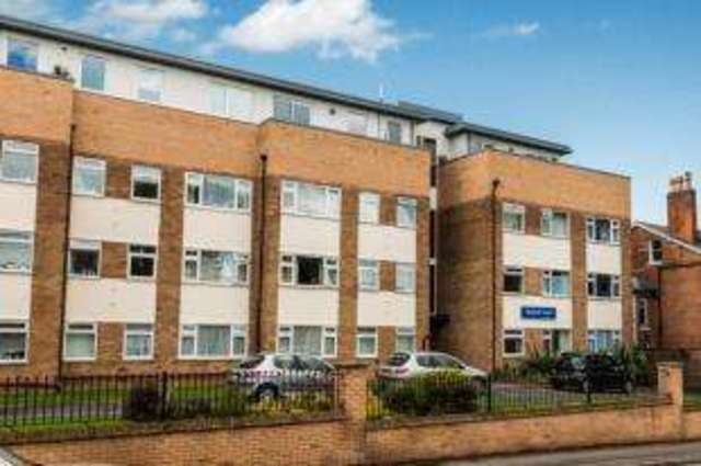  Image of 2 bedroom Flat for sale in Park Road Moseley Birmingham B13 at 39 Park Road Birmingham Moseley, B13 8AH