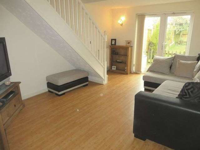  Image of 2 bedroom Terraced house to rent in Speakers Close Tividale Oldbury B69 at Speakers Close Tividale Oldbury, B69 1UX