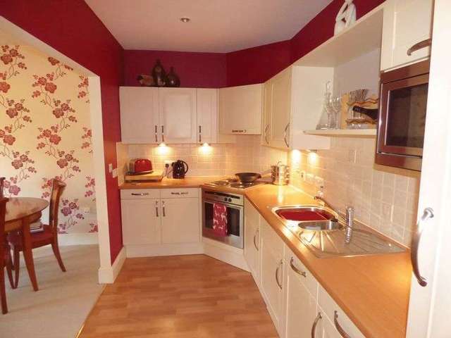  Image of 2 bedroom Flat for sale in Spruce Avenue Lancaster LA1 at 53 Spruce Avenue  Lancaster, LA1 5LB