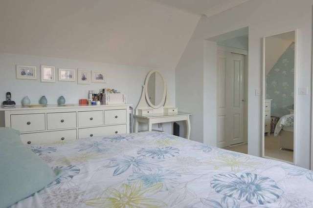  Image of 4 bedroom Detached house for sale in Alsop Way St. Neots PE19 at Alsop Way  St Neots, PE19 6AZ