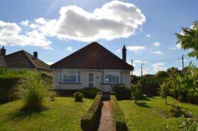  Image of 2 bedroom Bungalow for sale in Point Clear Road St. Osyth Clacton-on-Sea CO16 at St. Osyth Clacton-On-Sea St Osyth, CO16 8JL