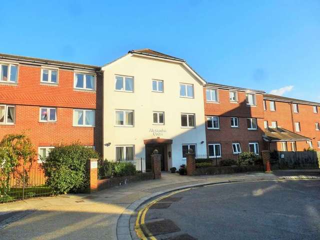  Image of 1 bedroom Flat for sale in St. Peters Close Hove BN3 at Hove West Blatchington, BN3 7RF