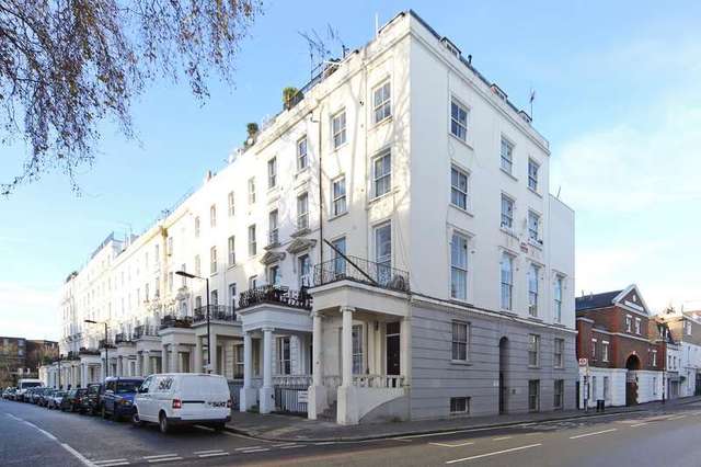  Image of 1 bedroom Flat to rent in St. Stephens Gardens London W2 at St Stephens Gardens  London, W2 5NJ