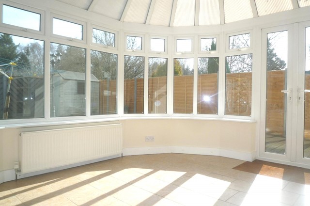  Image of 3 bedroom Semi-Detached house to rent in Stace Way Worth Crawley RH10 at Worth  Crawley, RH10 7YP