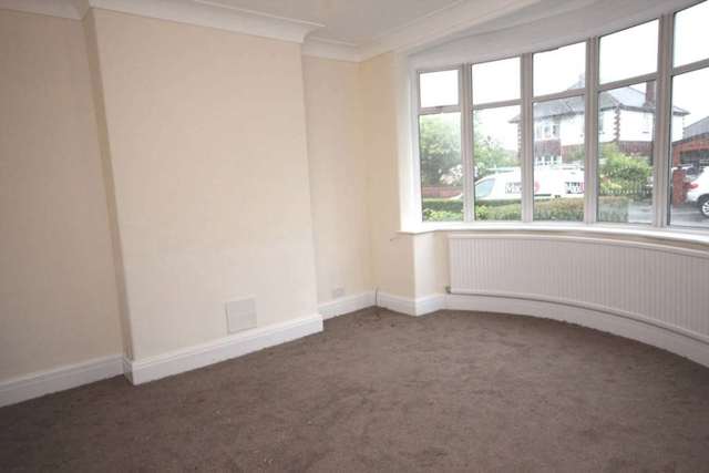  Image of 3 bedroom Semi-Detached house to rent in Stamford Road Audenshaw Manchester M34 at Stamford Road Audenshaw Manchester, M34 5WW