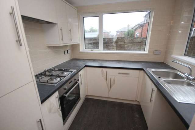  Image of 3 bedroom Semi-Detached house to rent in Stamford Road Audenshaw Manchester M34 at Stamford Road Audenshaw Manchester, M34 5WW