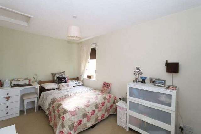  Image of 1 bedroom Detached house for sale in Stanbury Road Hull HU6 at Stanbury Road  Hull, HU6 7BX